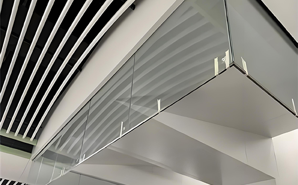 会宁玻璃挡烟垂壁