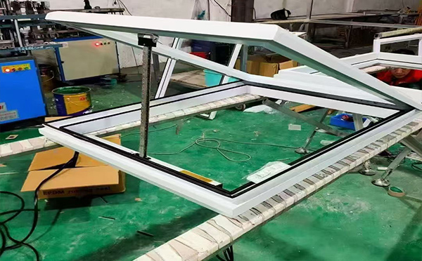 某地下车库出入口会宁排烟窗配置工程