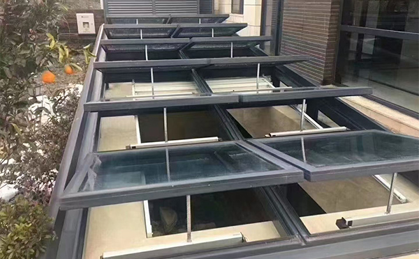 某轨道交通车辆维修车间会宁排烟窗应用