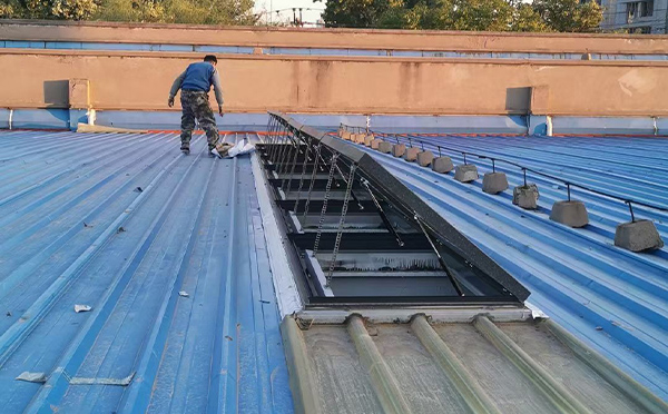 某区域性物流仓储中心会宁排烟窗系统安装项目